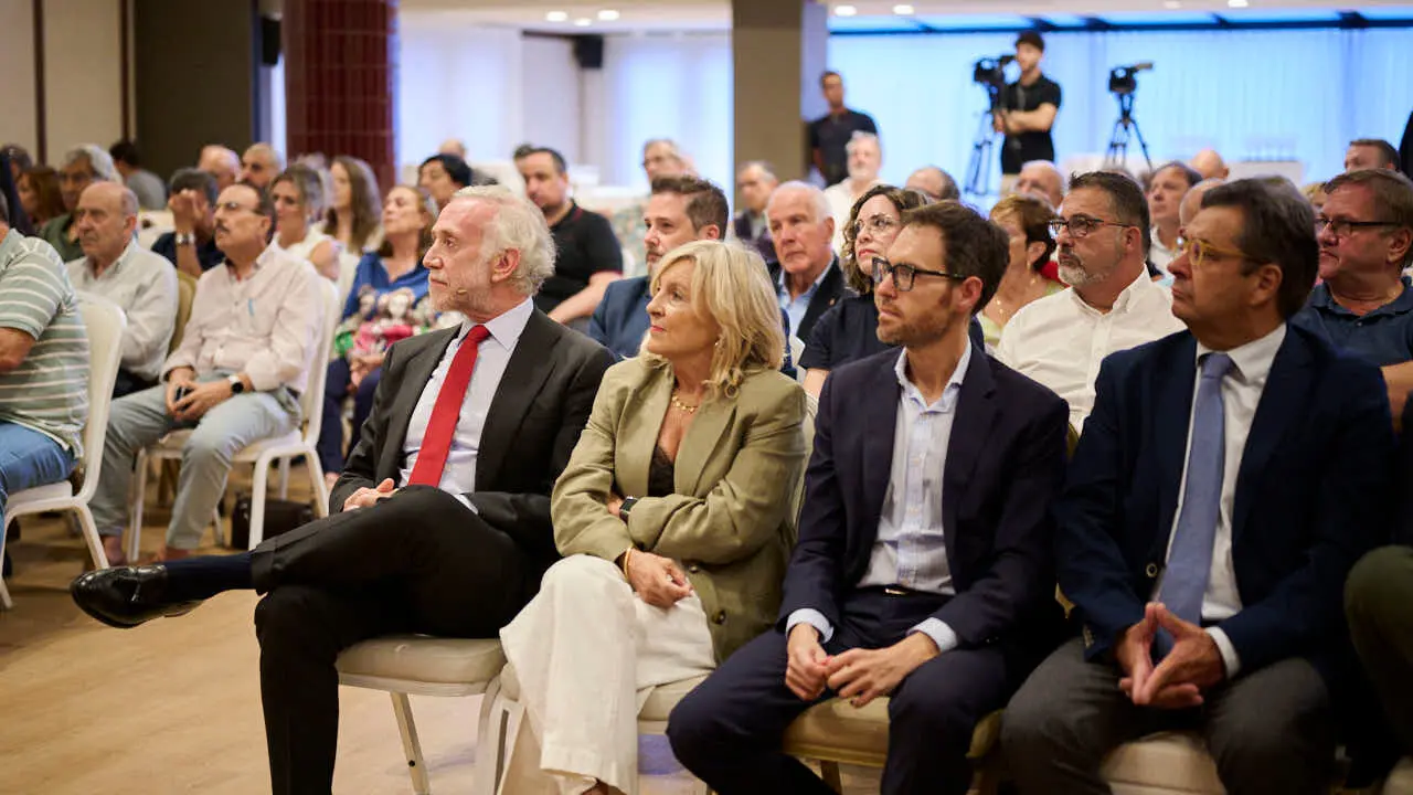 Evento 'Navarra Presente y Futuro' en el Hotel 3 Reyes de Pamplona. PABLO LASAOSA