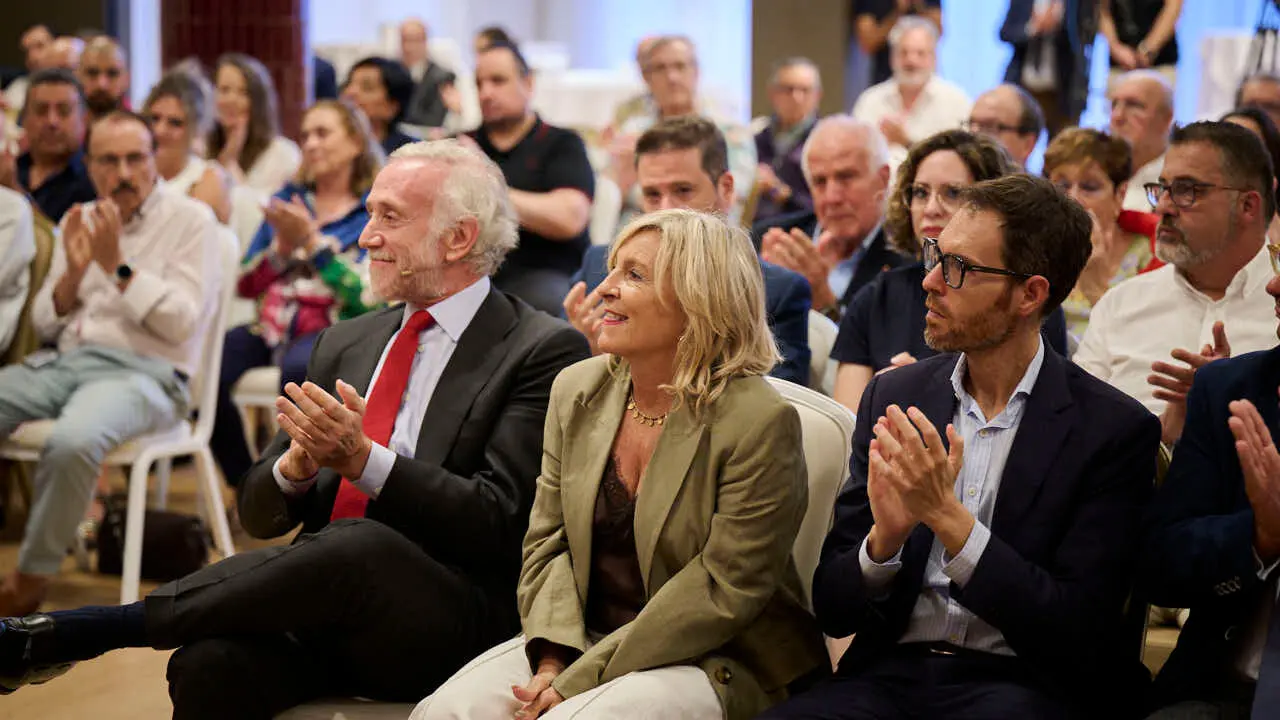 Evento 'Navarra Presente y Futuro' en el Hotel 3 Reyes de Pamplona. PABLO LASAOSA