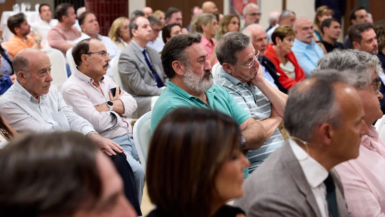 Evento 'Navarra Presente y Futuro' en el Hotel 3 Reyes de Pamplona. I&Ntilde;IGO ALZUGARAY