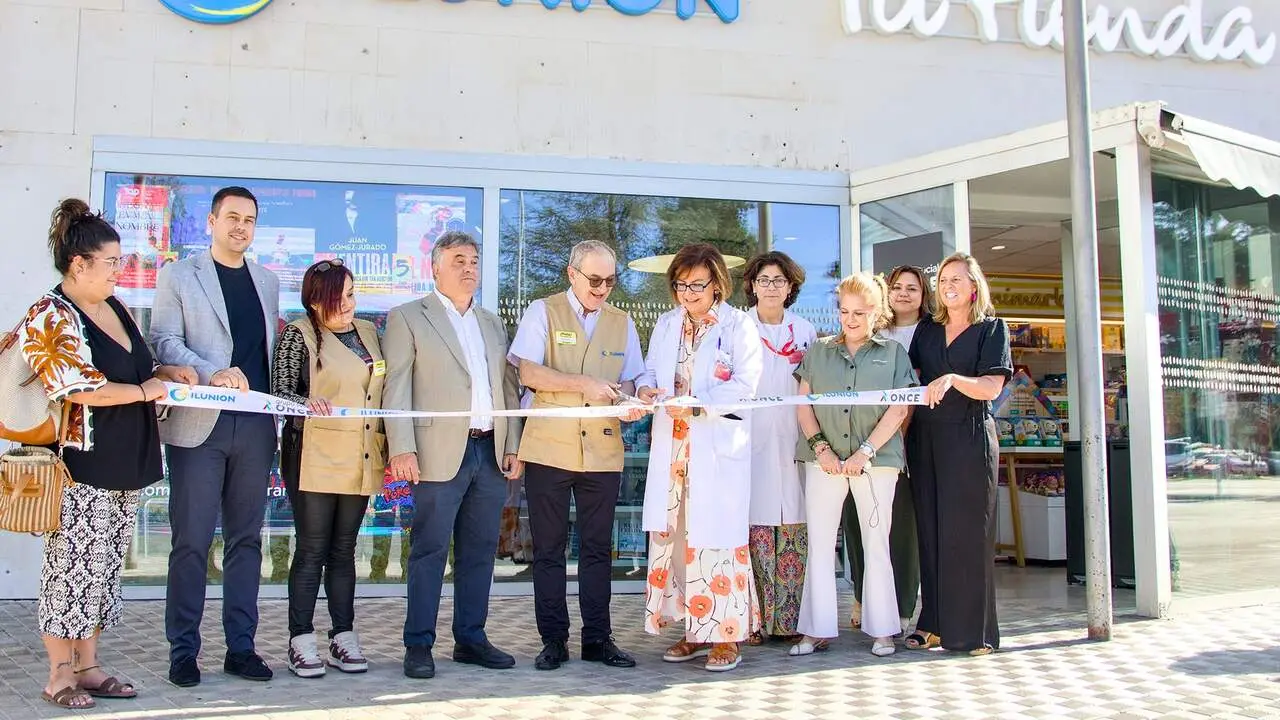 Inauguraci&oacute;n de la renovada tienda de ILUNION en el Hospital Universitario de Navarra. CEDIDA