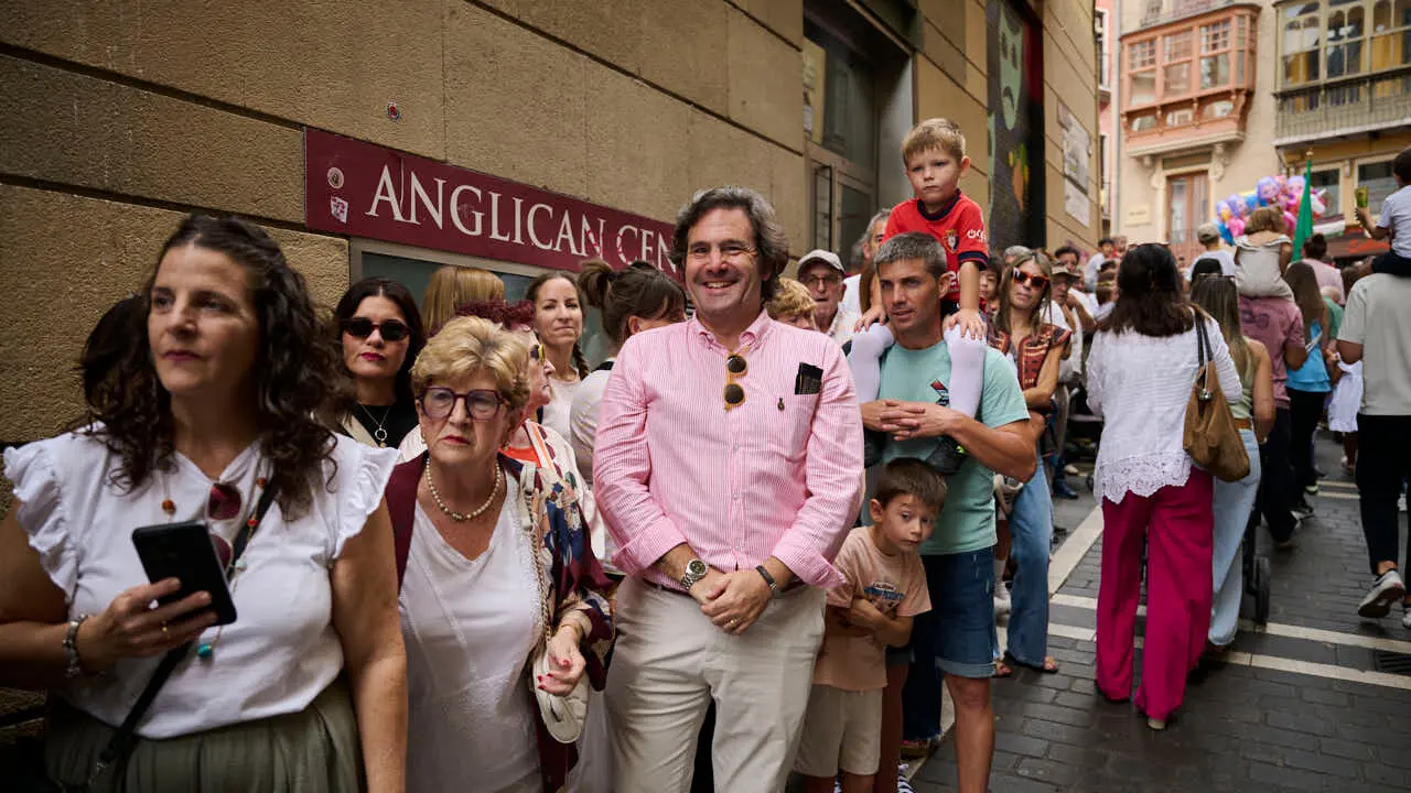 La procesi&oacute;n de San Ferm&iacute;n de Aldapa recorre las calles de Pamplona por San Ferm&iacute;n Chiquito 2026. PABLO LASAOSA