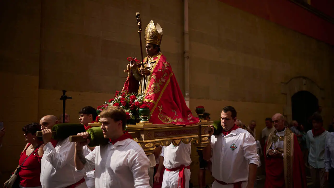 La procesi&oacute;n de San Ferm&iacute;n de Aldapa recorre las calles de Pamplona por San Ferm&iacute;n Chiquito 2026. PABLO LASAOSA