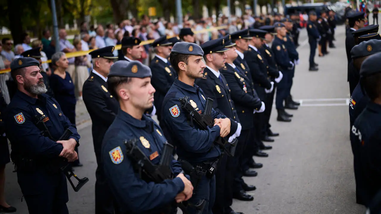 la Polic&iacute;a Nacional conmemora los Santos &Aacute;ngeles Custodios, patronos del cuerpo policial. PABLO LASAOSA