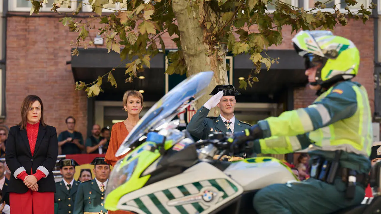 La Guardia Civil de Navarra celebra la festividad de su patrona la Virgen del Pilar. PABLO LASAOSA