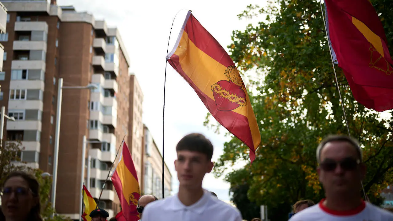 Manifestaci&oacute;n convocada por el Movimiento C&iacute;vico del Pueblo bajo el lema 'Navarra es Espa&ntilde;a y Cristiana'. PABLO LASAOSA