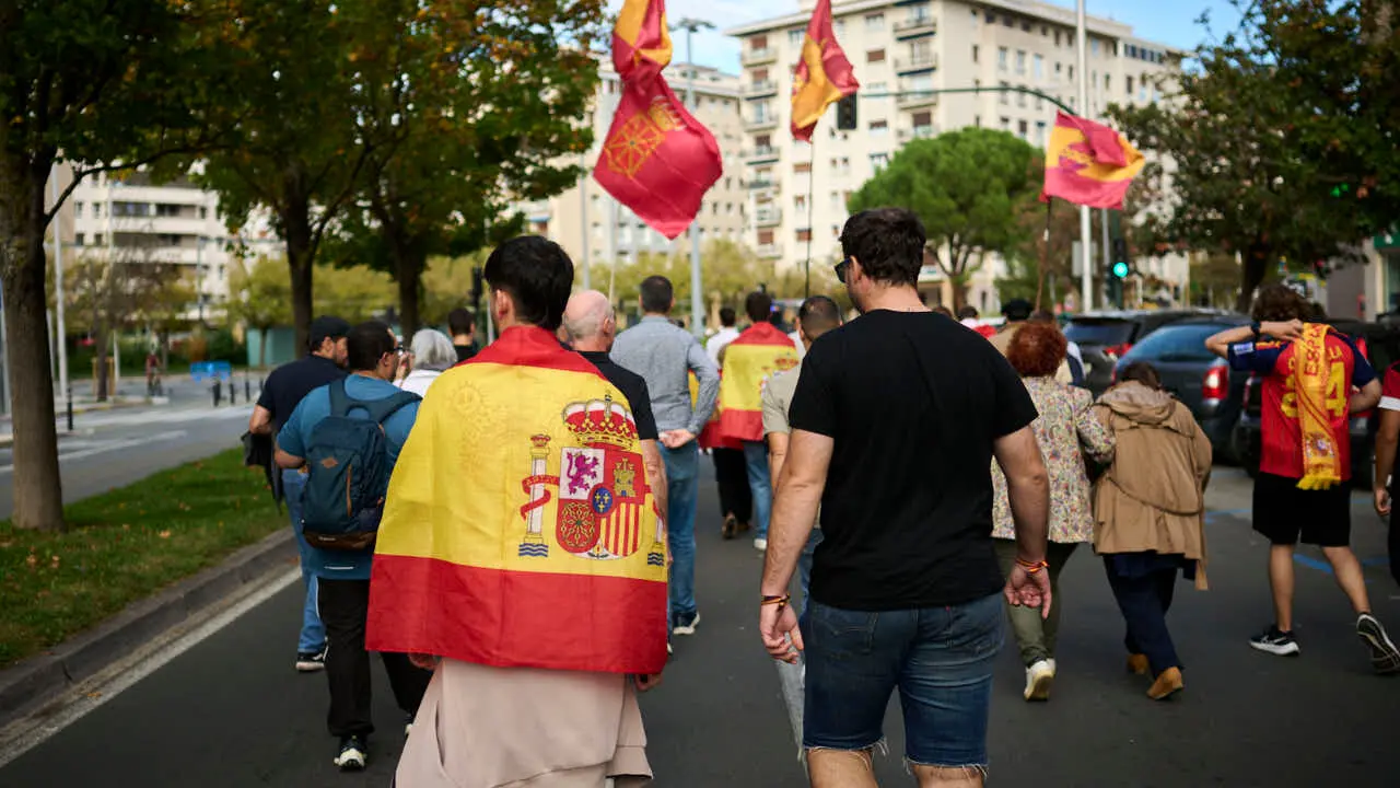 Manifestaci&oacute;n convocada por el Movimiento C&iacute;vico del Pueblo bajo el lema 'Navarra es Espa&ntilde;a y Cristiana'. PABLO LASAOSA