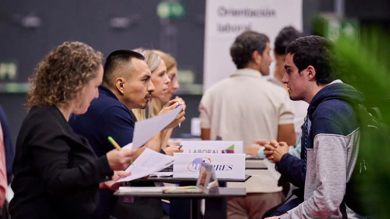 XIX Encuentro de Empleo y Emprendimiento de la Universidad P&uacute;blica de Navarra. PABLO LASAOSA