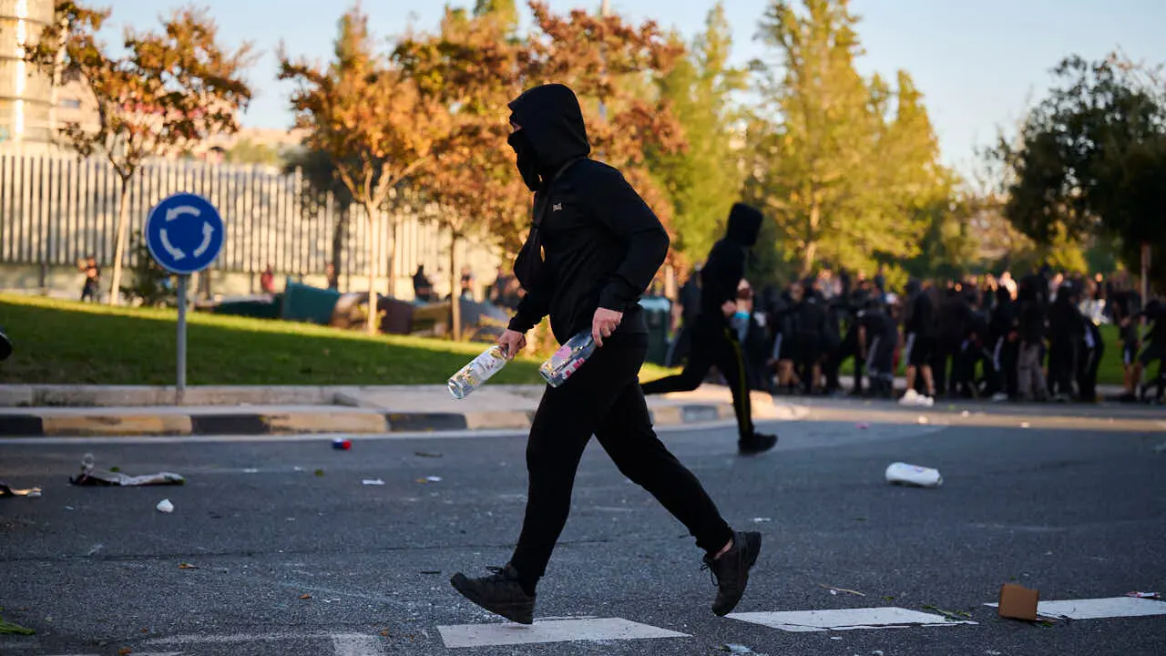 Vito Quiles visita Pamplona en su gira con disturbios por las calles de Pamplona. PABLO LASAOSA