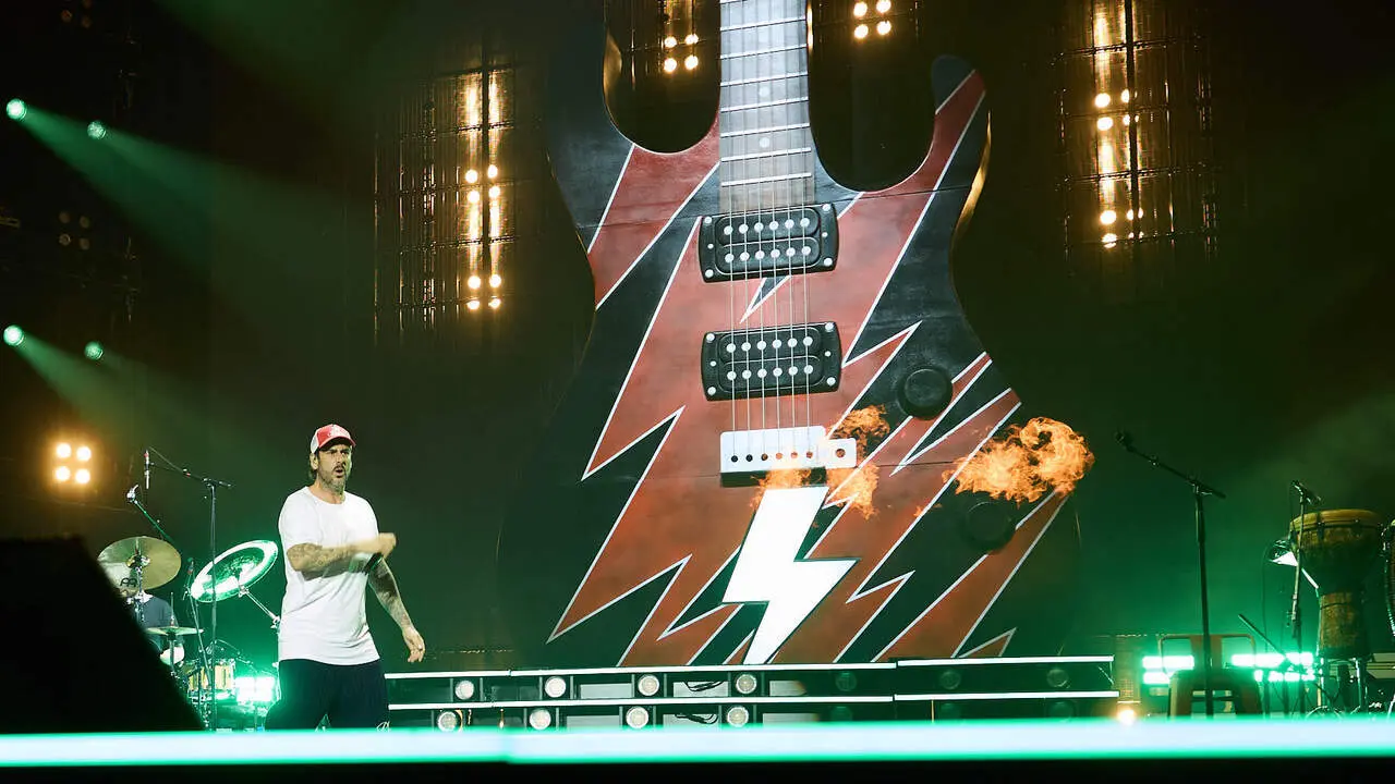 Concierto de Melendi en el pabell&oacute;n Navarra Arena dentro de su gira Pop Rock Tour. I&Ntilde;IGO ALZUGARAY