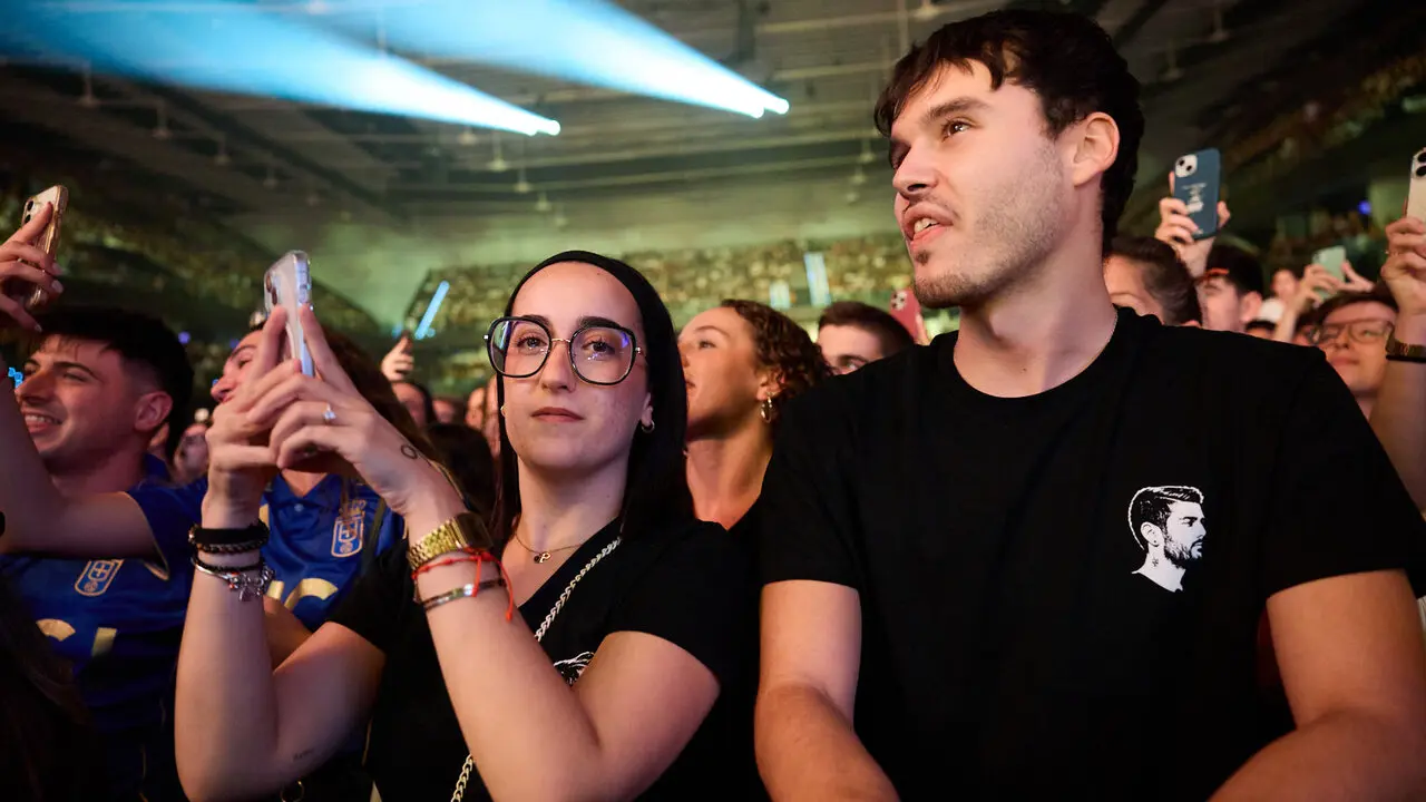 Concierto de Melendi en el pabell&oacute;n Navarra Arena dentro de su gira Pop Rock Tour. I&Ntilde;IGO ALZUGARAY