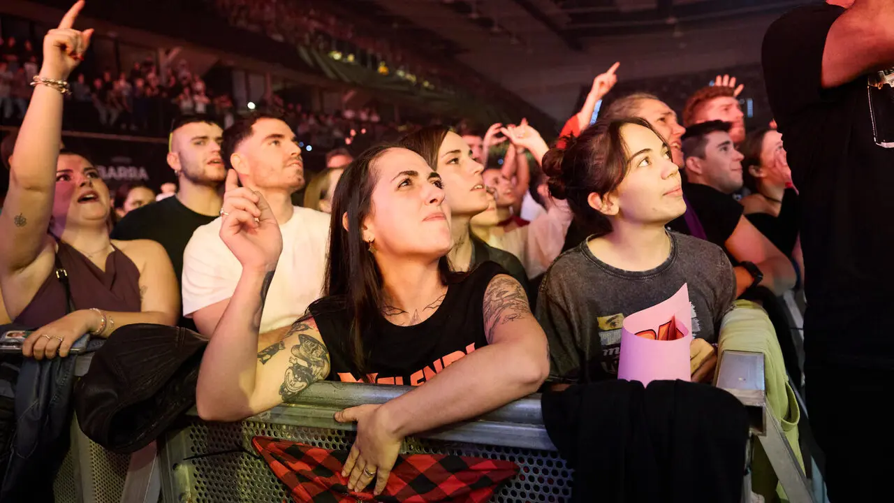 Concierto de Melendi en el pabell&oacute;n Navarra Arena dentro de su gira Pop Rock Tour. I&Ntilde;IGO ALZUGARAY