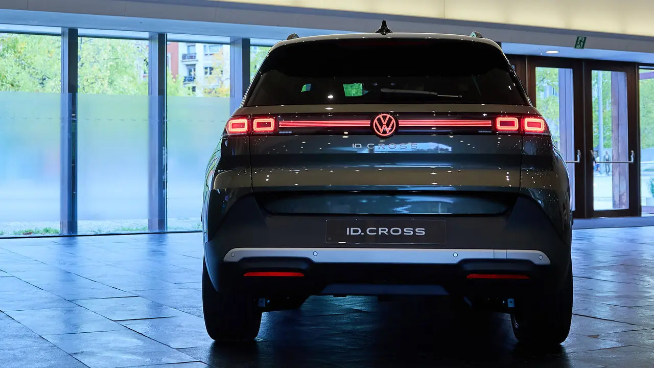 Volkswagen Navarra presenta en un acto abierto al p&uacute;blico el nuevo modelo el&eacute;ctrico Volkswagen ID. Cross. I&Ntilde;IGO ALZUGARAY