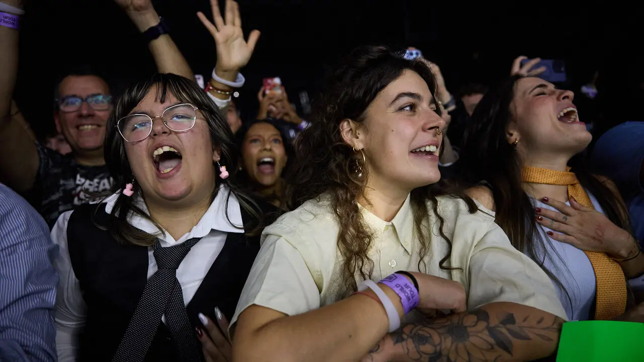 Concierto de Morat en el pabell&oacute;n Navarra Arena dentro de su gira Ya es ma&ntilde;ana Tour. I&Ntilde;IGO ALZUGARAY