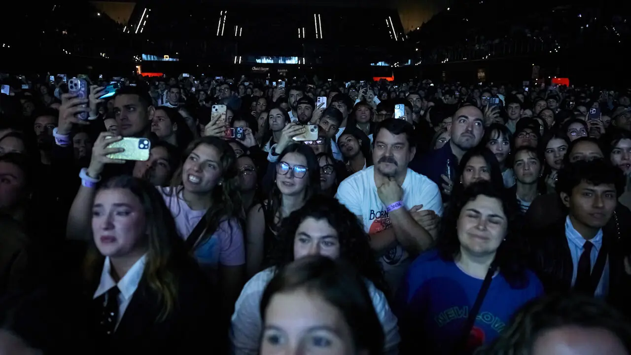 Concierto de Morat en el pabell&oacute;n Navarra Arena dentro de su gira Ya es ma&ntilde;ana Tour. I&Ntilde;IGO ALZUGARAY