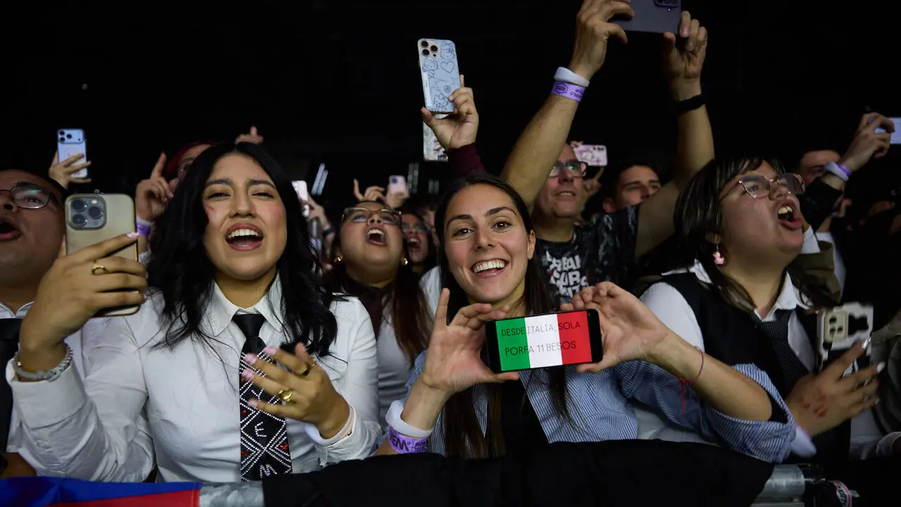 Concierto de Morat en el pabell&oacute;n Navarra Arena dentro de su gira Ya es ma&ntilde;ana Tour. I&Ntilde;IGO ALZUGARAY