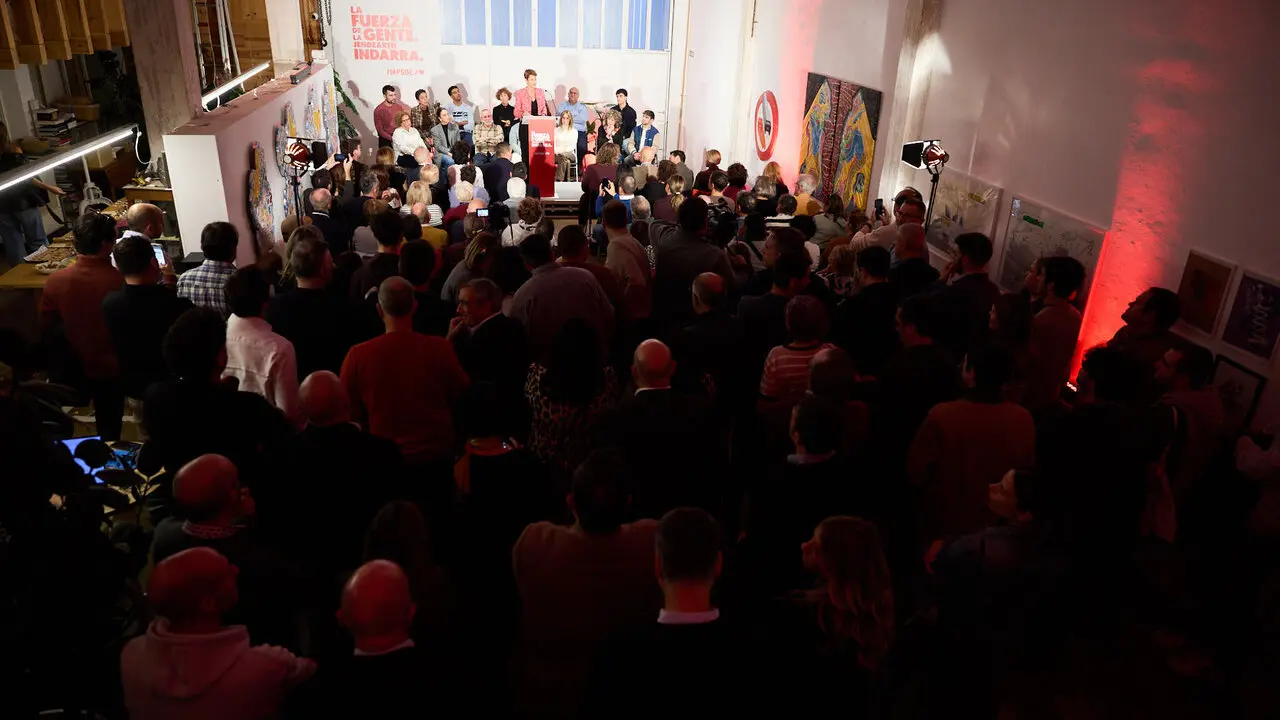 El PSN-PSOE presenta sus candidaturas a las pr&oacute;ximas elecciones generales en un acto en el que interviene la secretaria general del PSN-PSOE, Mar&iacute;a Chivite, la candidata al Congreso, Elma Saiz y el candidato al Senado, &Aacute;ngel Mole&oacute;n. NAVARRA.COM