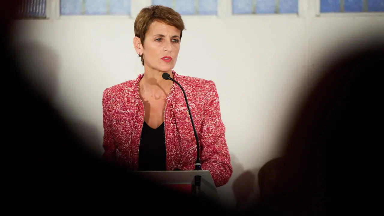 El PSN-PSOE presenta sus candidaturas a las pr&oacute;ximas elecciones generales en un acto en el que interviene la secretaria general del PSN-PSOE, Mar&iacute;a Chivite, la candidata al Congreso, Elma Saiz y el candidato al Senado, &Aacute;ngel Mole&oacute;n. NAVARRA.COM