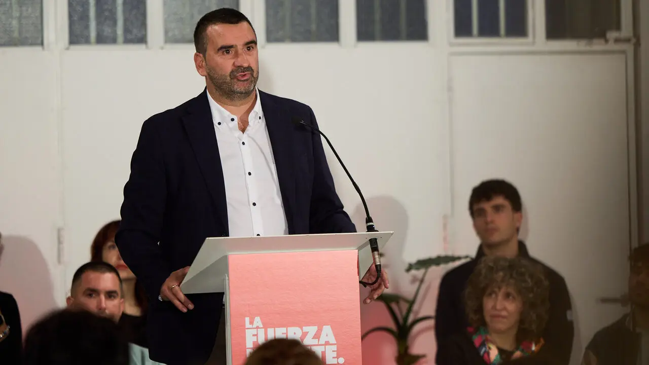 El PSN-PSOE presenta sus candidaturas a las pr&oacute;ximas elecciones generales en un acto en el que interviene la secretaria general del PSN-PSOE, Mar&iacute;a Chivite, la candidata al Congreso, Elma Saiz y el candidato al Senado, &Aacute;ngel Mole&oacute;n. NAVARRA.COM