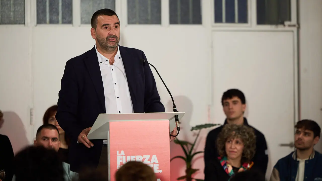 El PSN-PSOE presenta sus candidaturas a las pr&oacute;ximas elecciones generales en un acto en el que interviene la secretaria general del PSN-PSOE, Mar&iacute;a Chivite, la candidata al Congreso, Elma Saiz y el candidato al Senado, &Aacute;ngel Mole&oacute;n. NAVARRA.COM