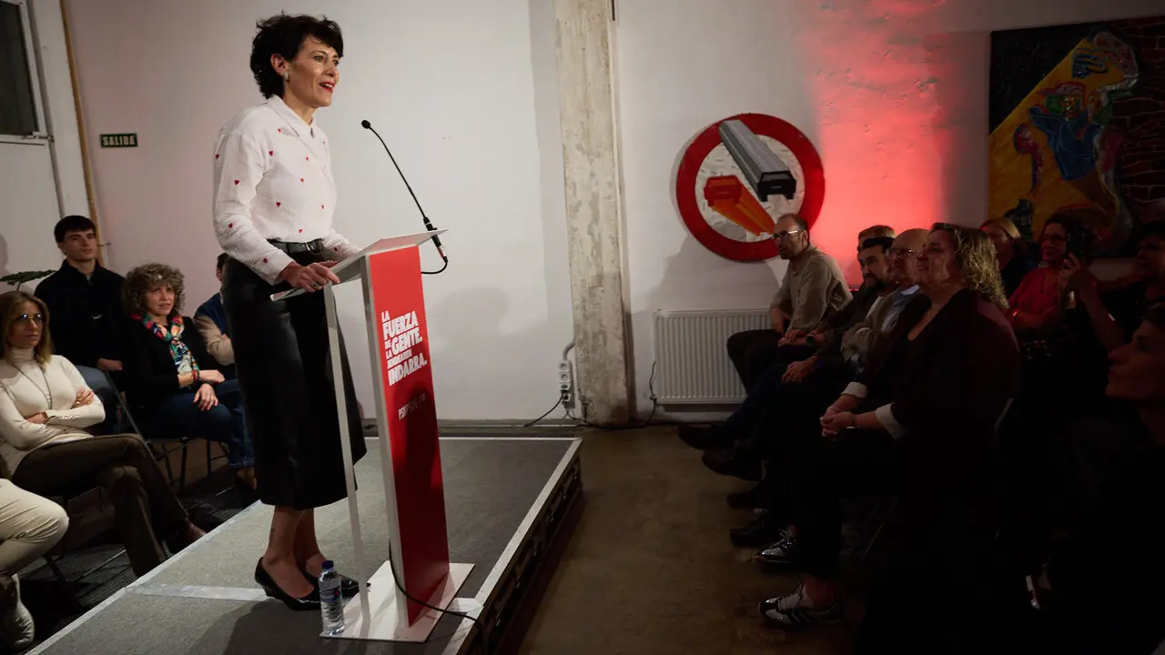 El PSN-PSOE presenta sus candidaturas a las pr&oacute;ximas elecciones generales en un acto en el que interviene la secretaria general del PSN-PSOE, Mar&iacute;a Chivite, la candidata al Congreso, Elma Saiz y el candidato al Senado, &Aacute;ngel Mole&oacute;n. NAVARRA.COM