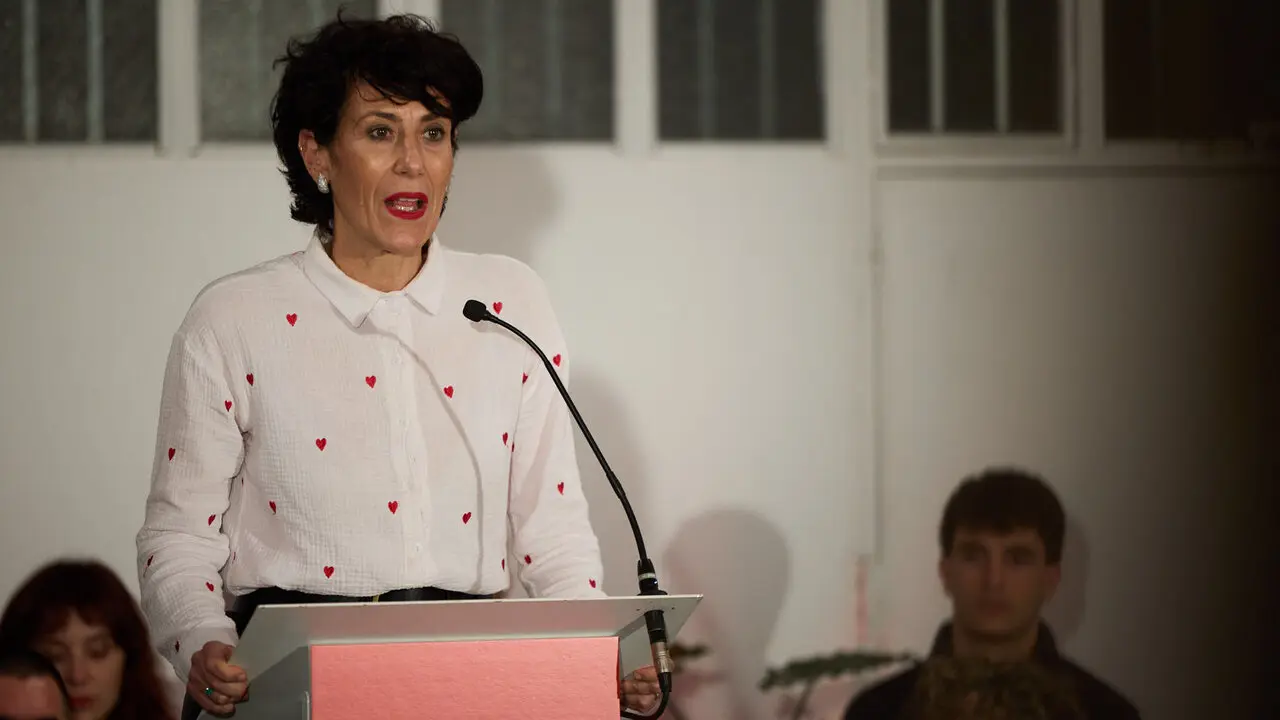 El PSN-PSOE presenta sus candidaturas a las pr&oacute;ximas elecciones generales en un acto en el que interviene la secretaria general del PSN-PSOE, Mar&iacute;a Chivite, la candidata al Congreso, Elma Saiz y el candidato al Senado, &Aacute;ngel Mole&oacute;n. NAVARRA.COM