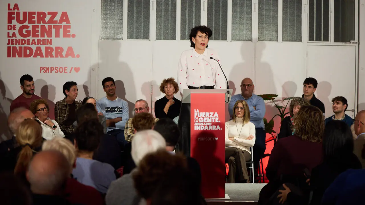 El PSN-PSOE presenta sus candidaturas a las pr&oacute;ximas elecciones generales en un acto en el que interviene la secretaria general del PSN-PSOE, Mar&iacute;a Chivite, la candidata al Congreso, Elma Saiz y el candidato al Senado, &Aacute;ngel Mole&oacute;n. NAVARRA.COM