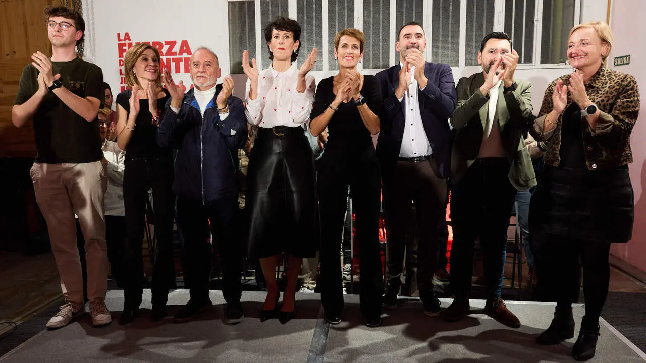 El PSN-PSOE presenta sus candidaturas a las pr&oacute;ximas elecciones generales en un acto en el que interviene la secretaria general del PSN-PSOE, Mar&iacute;a Chivite, la candidata al Congreso, Elma Saiz y el candidato al Senado, &Aacute;ngel Mole&oacute;n. NAVARRA.COM