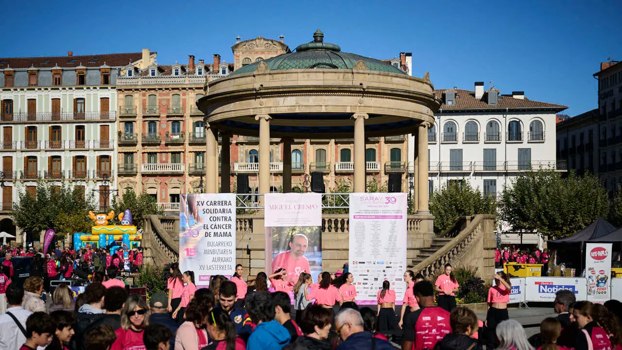 XV Carrera solidaria contra el c&aacute;ncer de mama organizada por Saray. PABLO LASAOSA