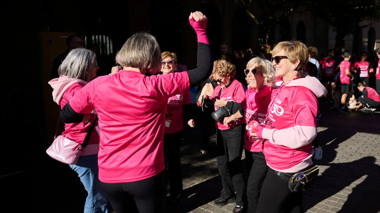 XV Carrera solidaria contra el c&aacute;ncer de mama organizada por Saray. PABLO LASAOSA