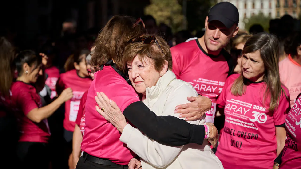 XV Carrera solidaria contra el c&aacute;ncer de mama organizada por Saray. PABLO LASAOSA