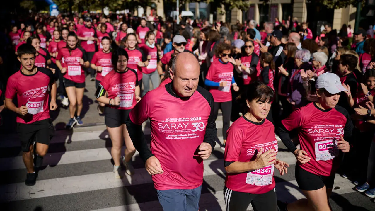 XV Carrera solidaria contra el c&aacute;ncer de mama organizada por Saray. PABLO LASAOSA