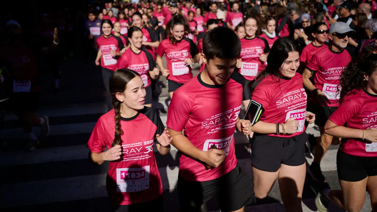 XV Carrera solidaria contra el c&aacute;ncer de mama organizada por Saray. PABLO LASAOSA
