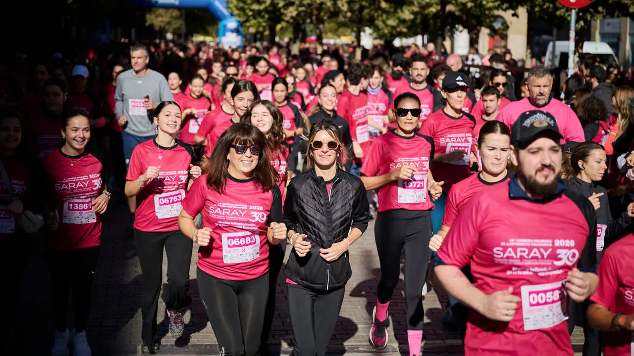 XV Carrera solidaria contra el c&aacute;ncer de mama organizada por Saray. PABLO LASAOSA