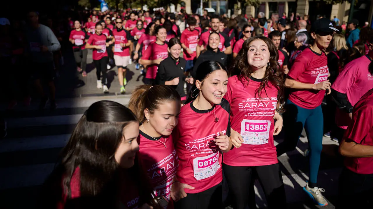 XV Carrera solidaria contra el c&aacute;ncer de mama organizada por Saray. PABLO LASAOSA