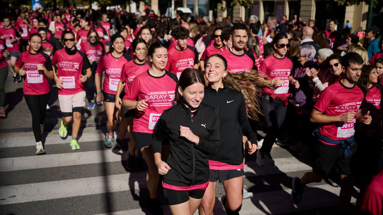 XV Carrera solidaria contra el c&aacute;ncer de mama organizada por Saray. PABLO LASAOSA