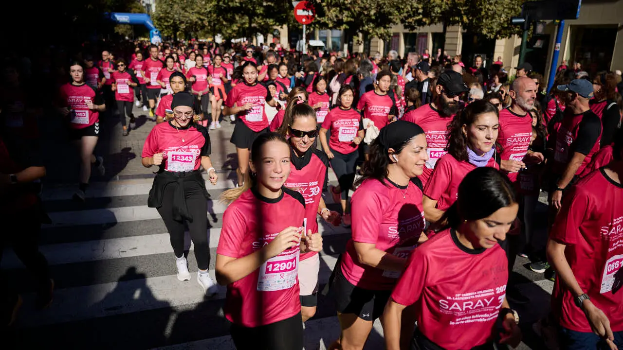 XV Carrera solidaria contra el c&aacute;ncer de mama organizada por Saray. PABLO LASAOSA