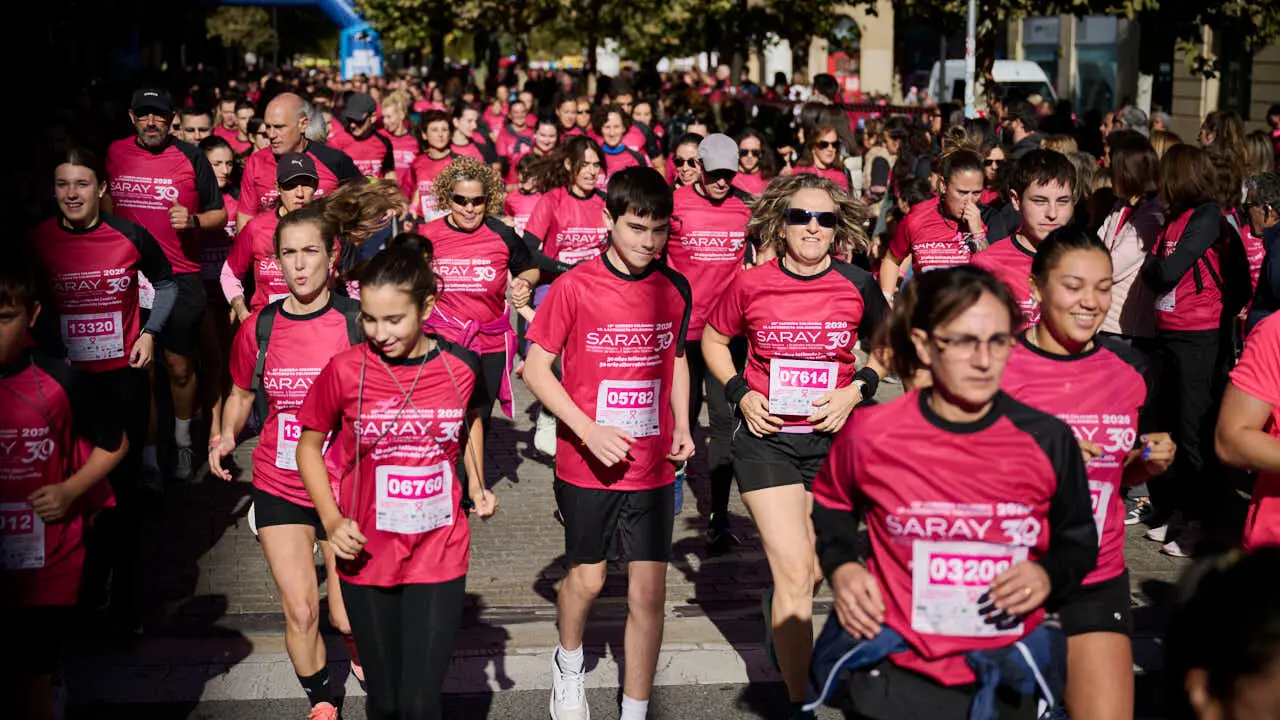 XV Carrera solidaria contra el c&aacute;ncer de mama organizada por Saray. PABLO LASAOSA