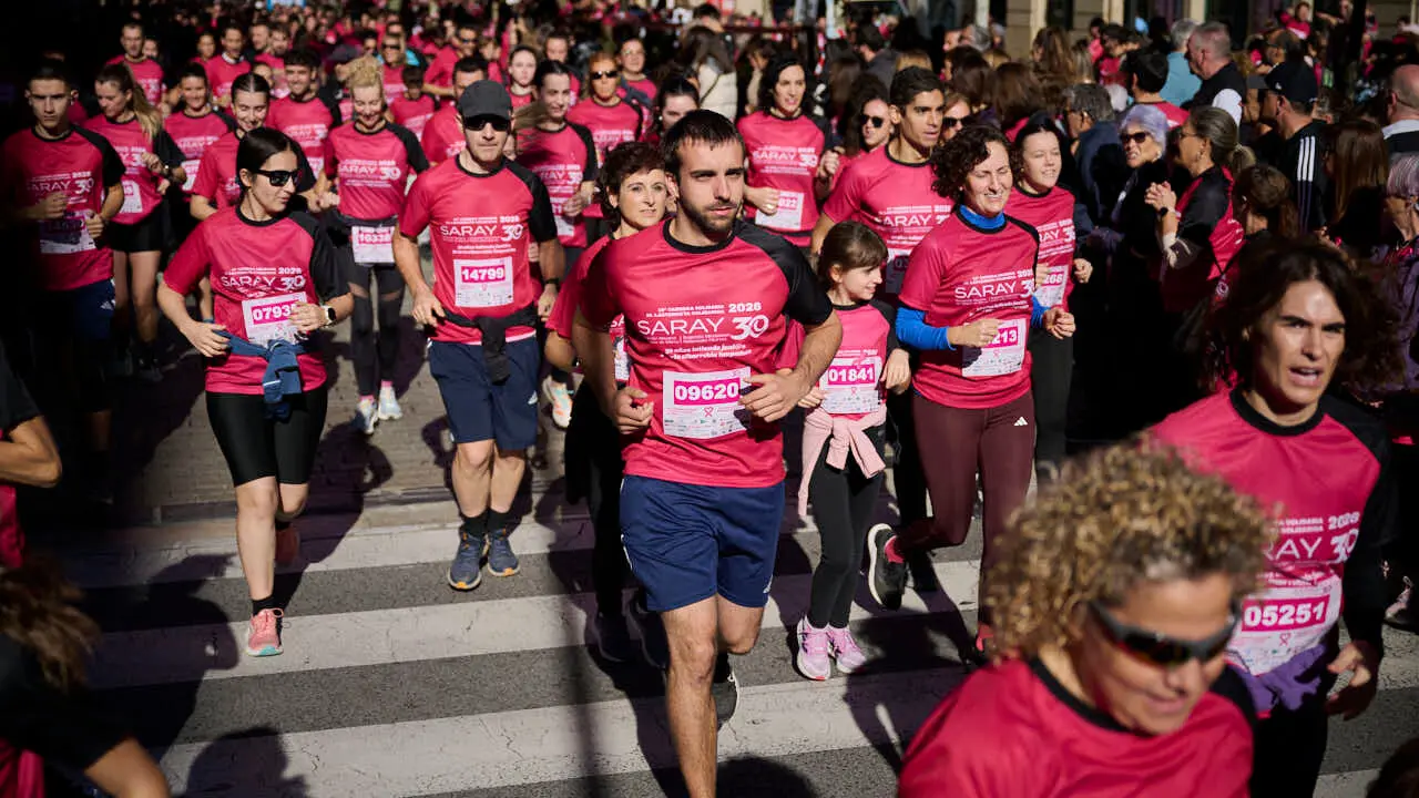 XV Carrera solidaria contra el c&aacute;ncer de mama organizada por Saray. PABLO LASAOSA