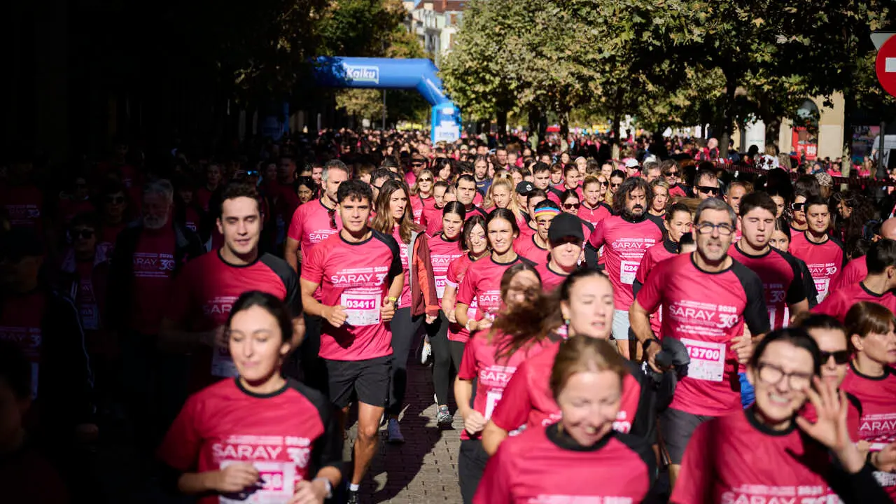 XV Carrera solidaria contra el c&aacute;ncer de mama organizada por Saray. PABLO LASAOSA