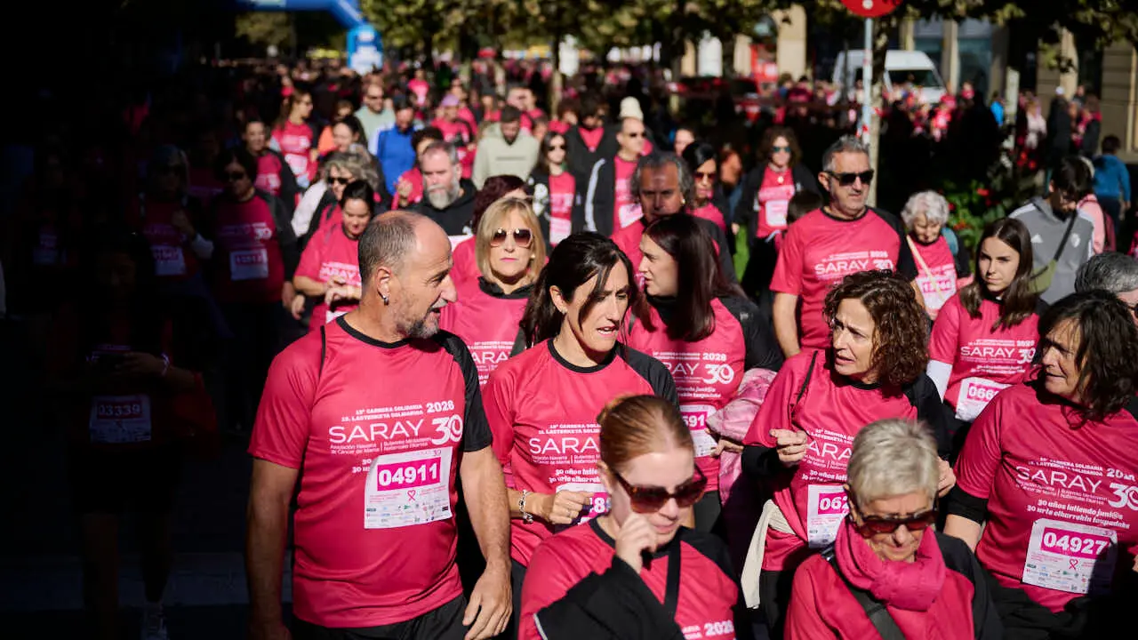 XV Carrera solidaria contra el c&aacute;ncer de mama organizada por Saray. PABLO LASAOSA