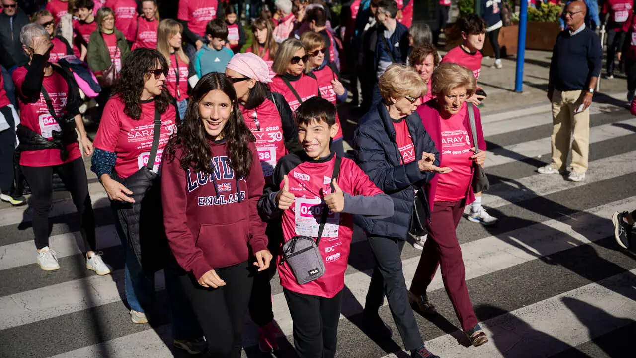 XV Carrera solidaria contra el c&aacute;ncer de mama organizada por Saray. PABLO LASAOSA