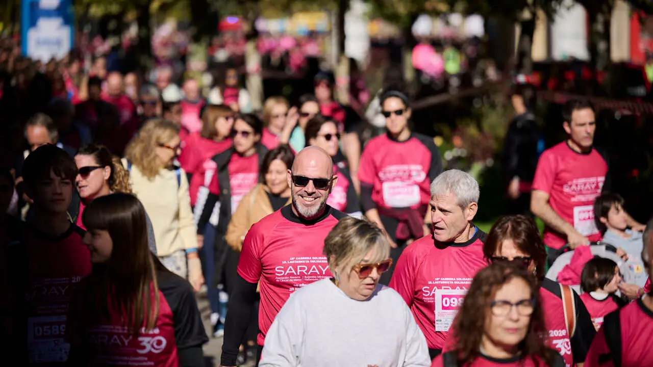 XV Carrera solidaria contra el c&aacute;ncer de mama organizada por Saray. PABLO LASAOSA