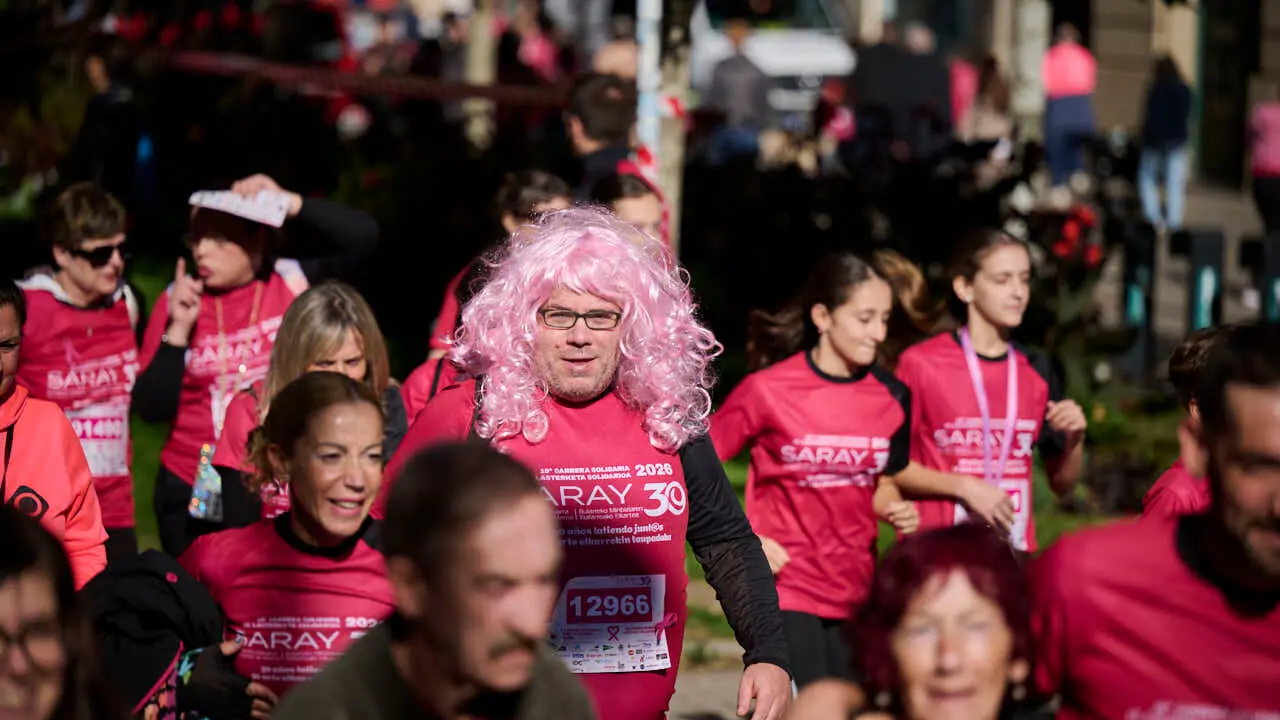 XV Carrera solidaria contra el c&aacute;ncer de mama organizada por Saray. PABLO LASAOSA