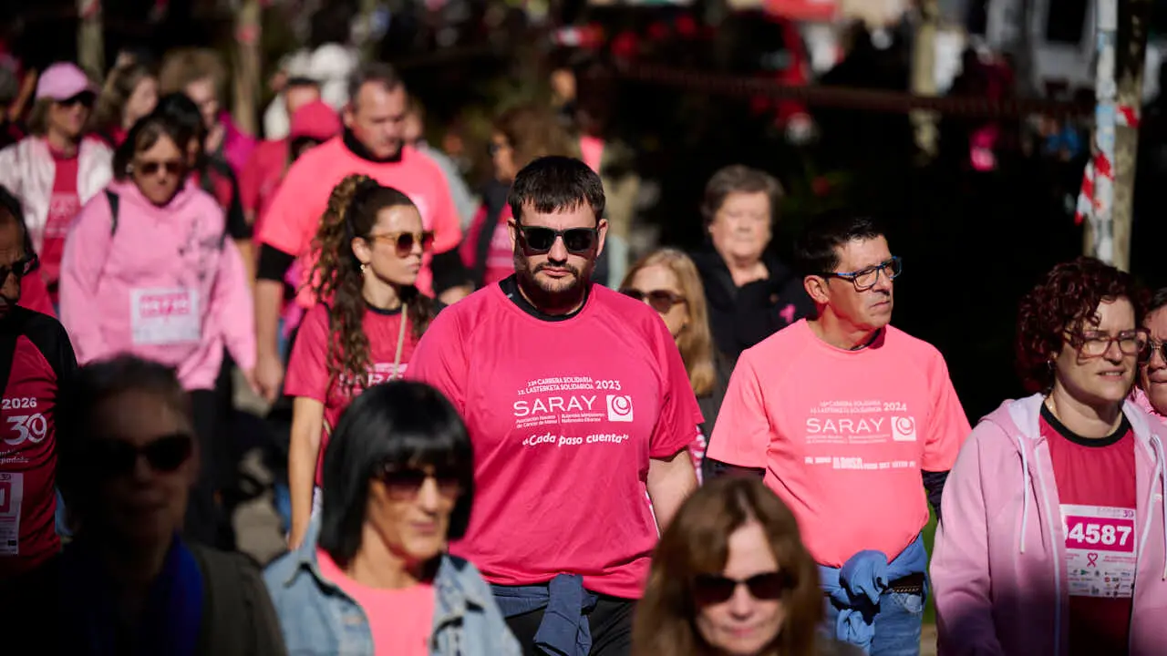 XV Carrera solidaria contra el c&aacute;ncer de mama organizada por Saray. PABLO LASAOSA