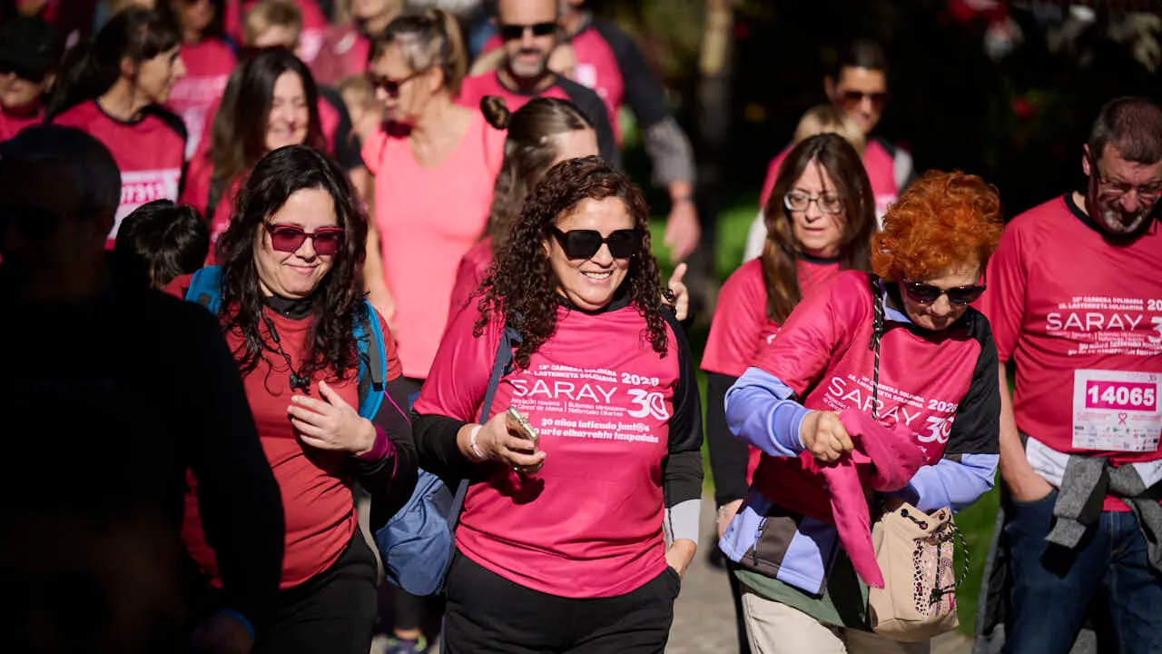 XV Carrera solidaria contra el c&aacute;ncer de mama organizada por Saray. PABLO LASAOSA