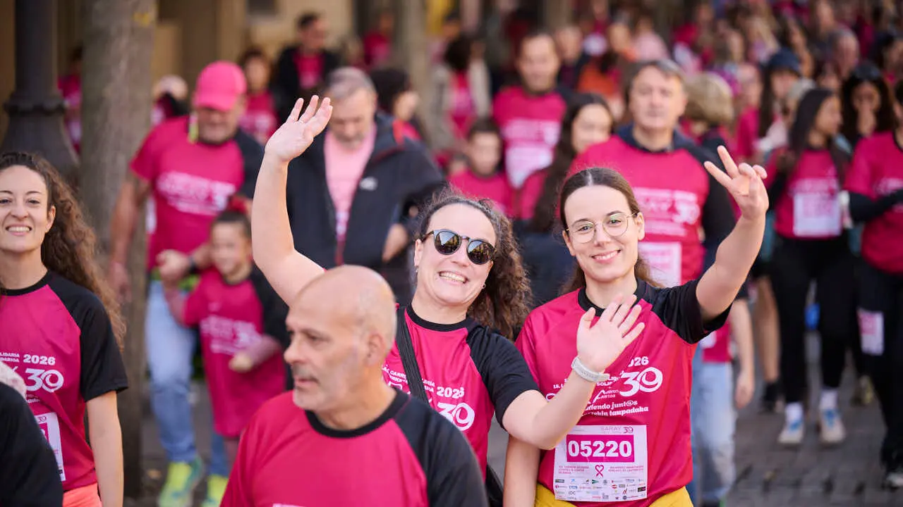 XV Carrera solidaria contra el c&aacute;ncer de mama organizada por Saray. PABLO LASAOSA