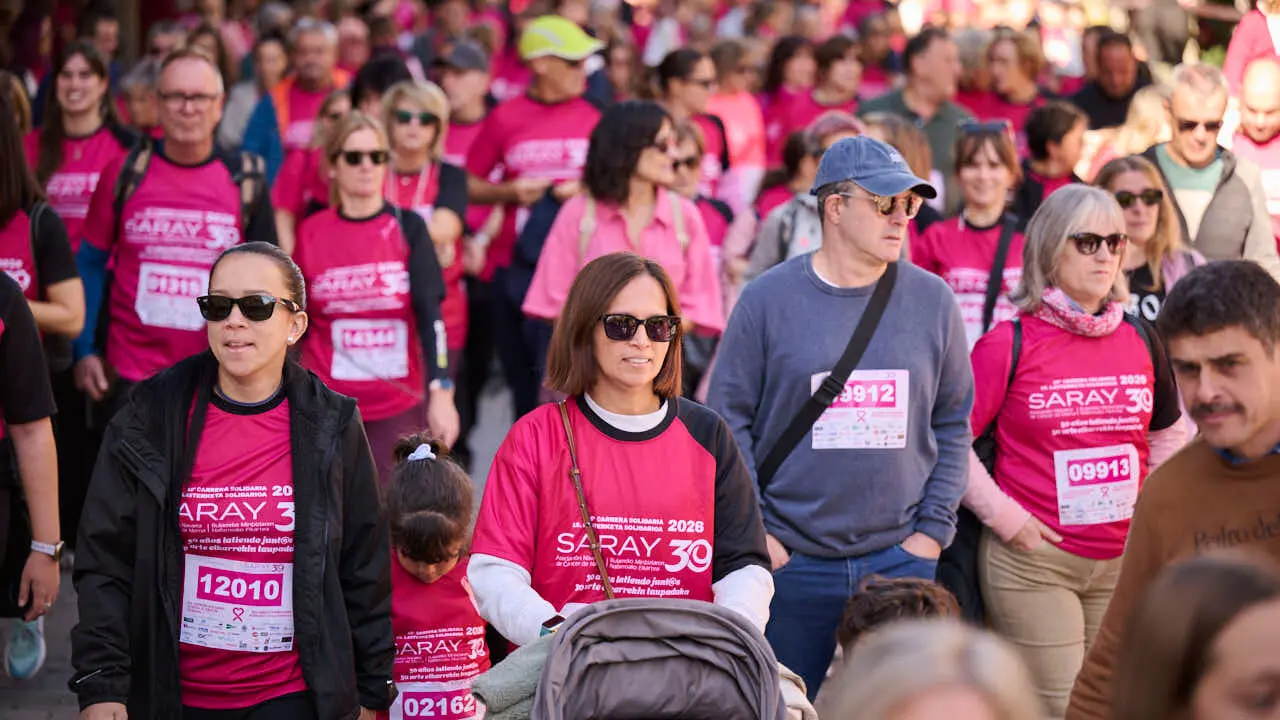 XV Carrera solidaria contra el c&aacute;ncer de mama organizada por Saray. PABLO LASAOSA