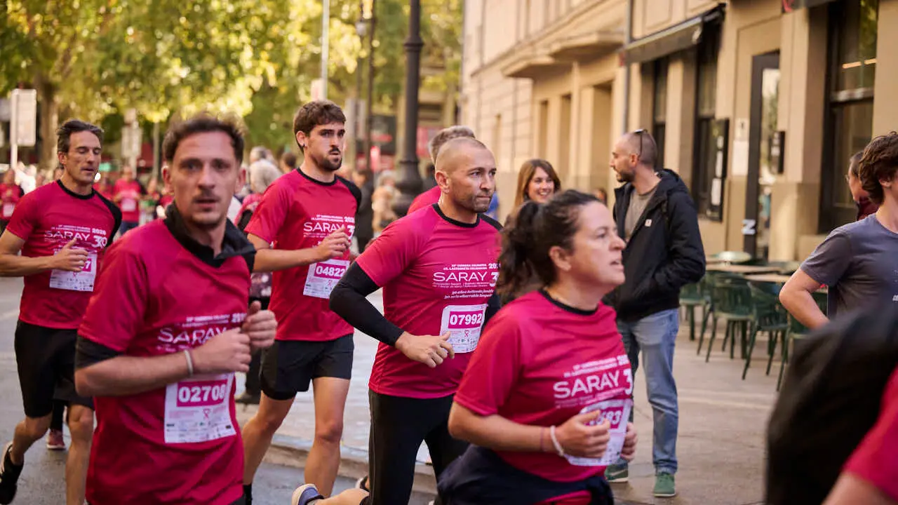XV Carrera solidaria contra el c&aacute;ncer de mama organizada por Saray. PABLO LASAOSA