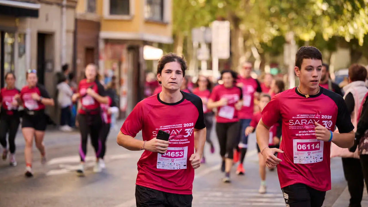 XV Carrera solidaria contra el c&aacute;ncer de mama organizada por Saray. PABLO LASAOSA