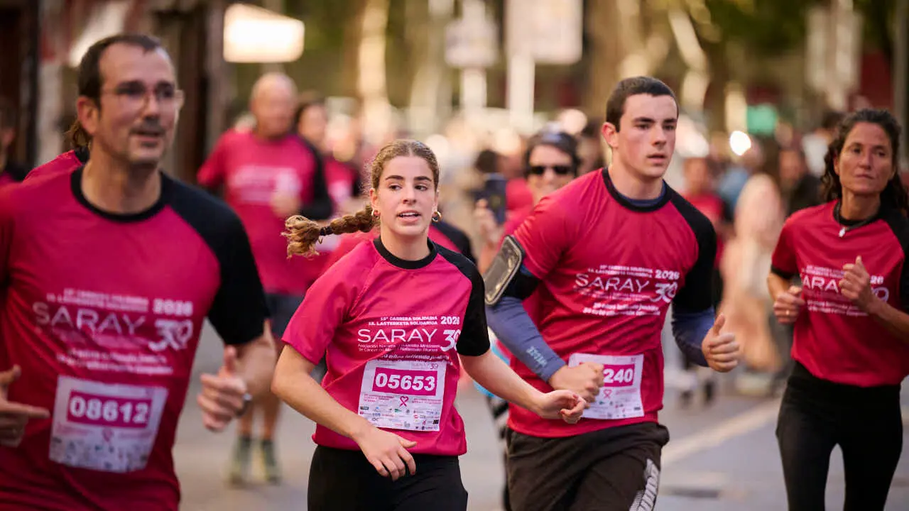 XV Carrera solidaria contra el c&aacute;ncer de mama organizada por Saray. PABLO LASAOSA